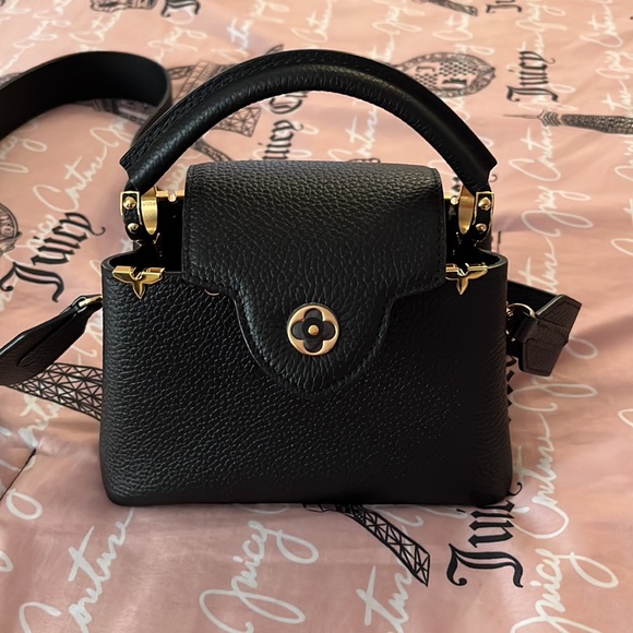 LOUIS VUITTON MINI CAPUCINES - Picture 6 of 11